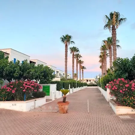 Ecoliving Bed & Breakfast Torre Lapillo