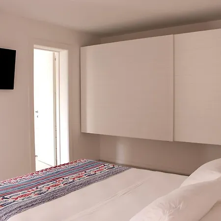 Oda ve Kahvaltı Ecoliving Torre Lapillo